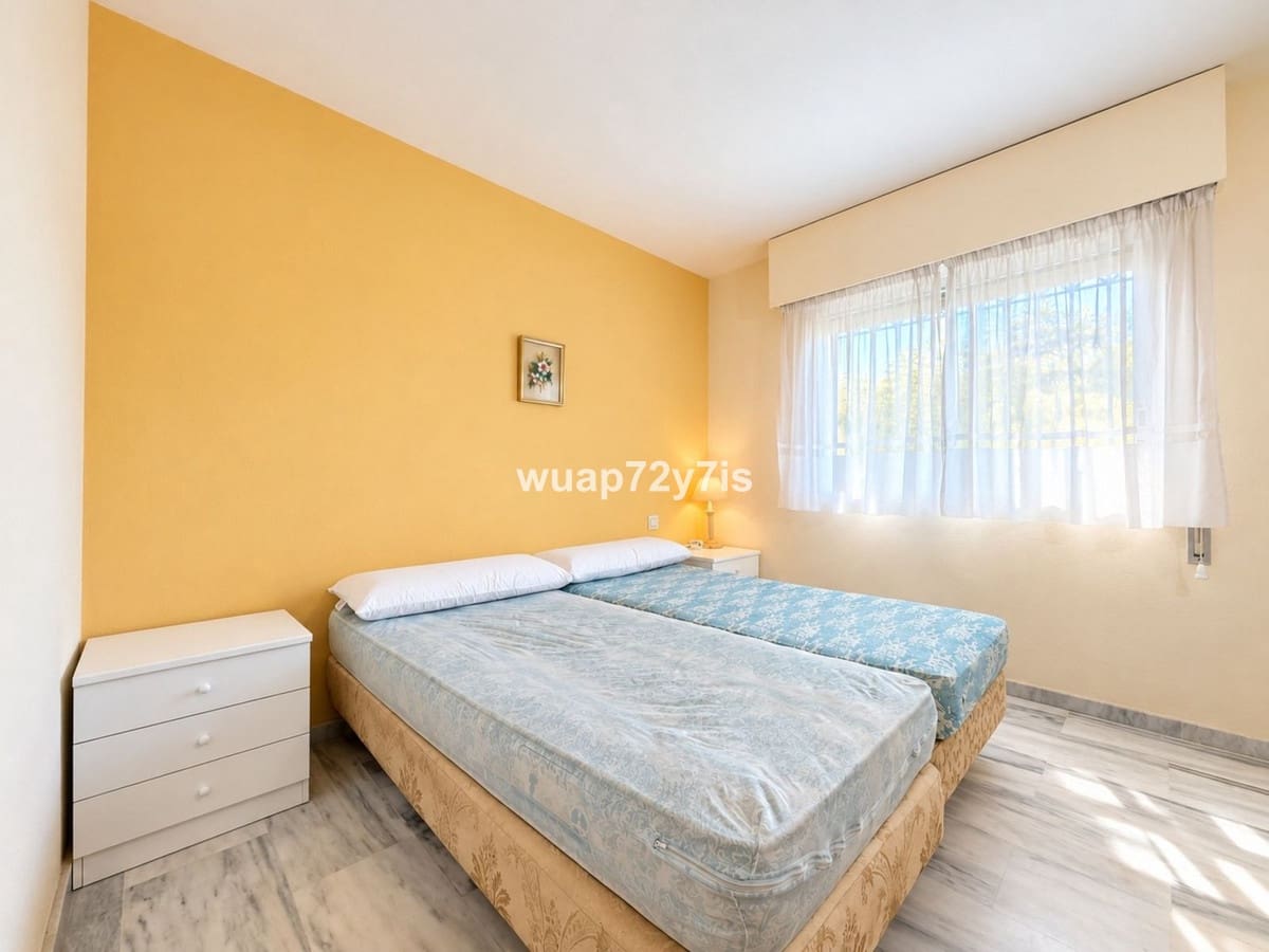 Apartamento de 3 habitaciones en Costalita en venta con piscina - 425.000 € (Ref: 10140398)