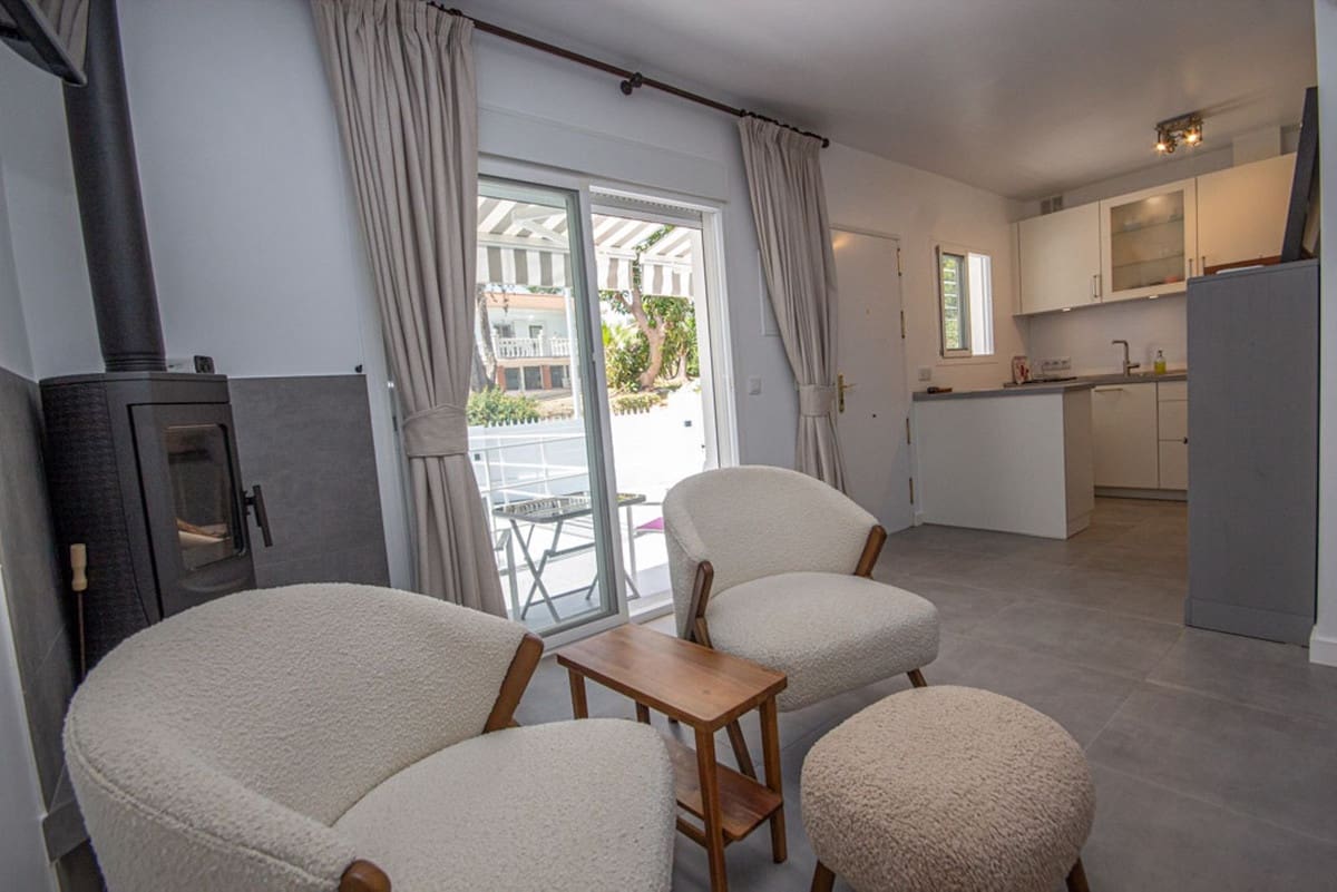 2 camera da letto Bungalow in vendita in Costabella con garage - 489.000 € (Rif: 10140402)