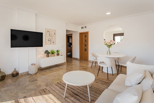 Apartamento de 2 habitaciones en Selwo, Estepona en venta con piscina garaje - 435.000 € (Ref: 10140404)