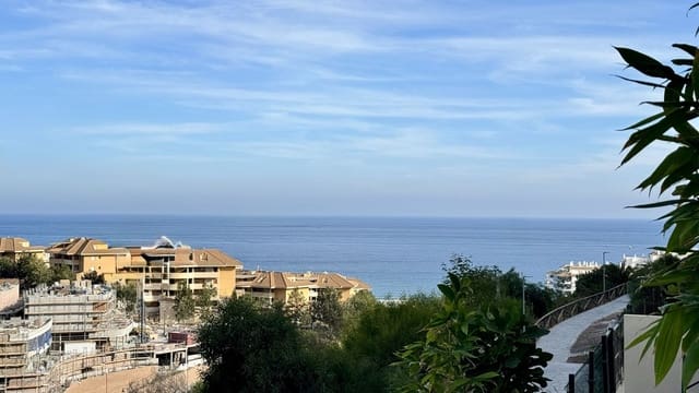 2 Zimmer Apartment zu verkaufen in Fuengirola mit Pool Garage - 298.000 € (Ref: 10140405)