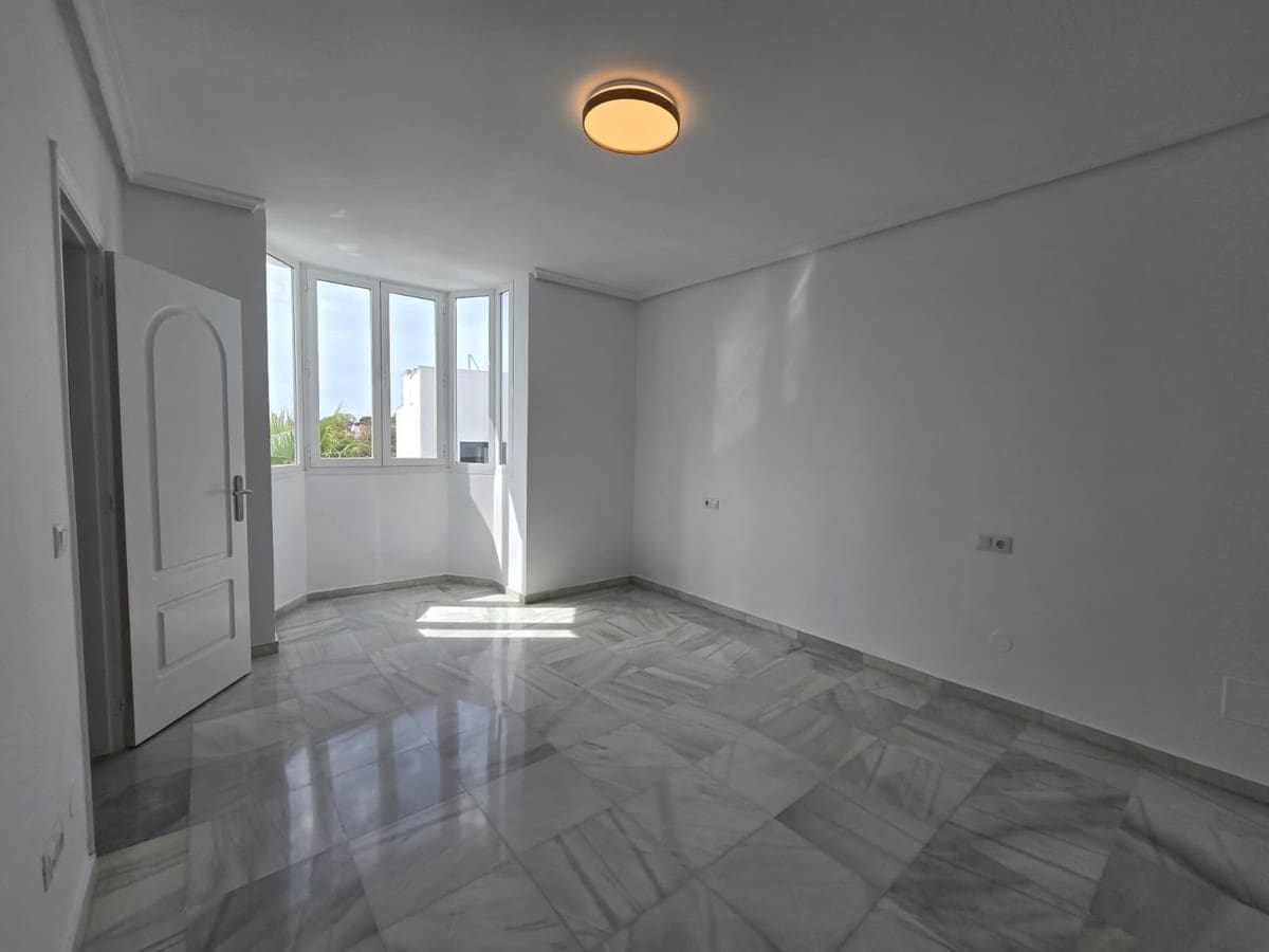 3 sovrum Hus till salu i Marbella med pool garage - 1 650 000 € (Ref: 10140410)