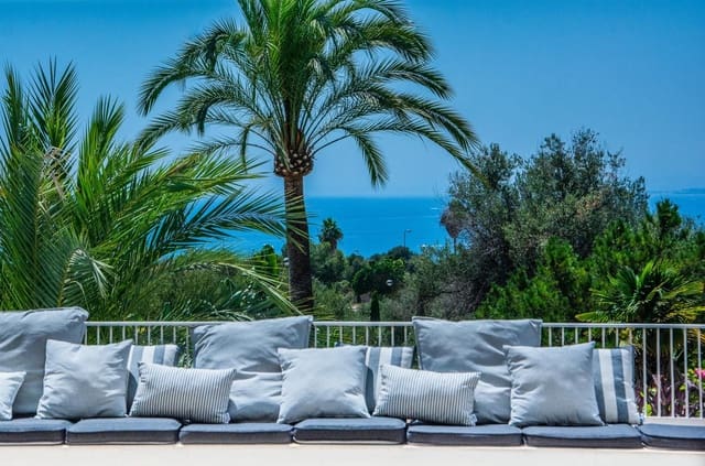 2 soverom Leilighet til salgs i Río Real, Marbella med svømmebasseng garasje - € 675 000 (Ref: 10140411)