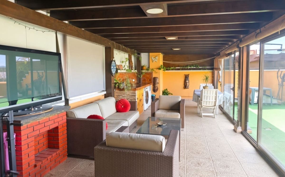4 makuuhuone Huoneisto myytävänä paikassa Estepona mukana 
autotalli - 625 000 € (Ref: 10140412)