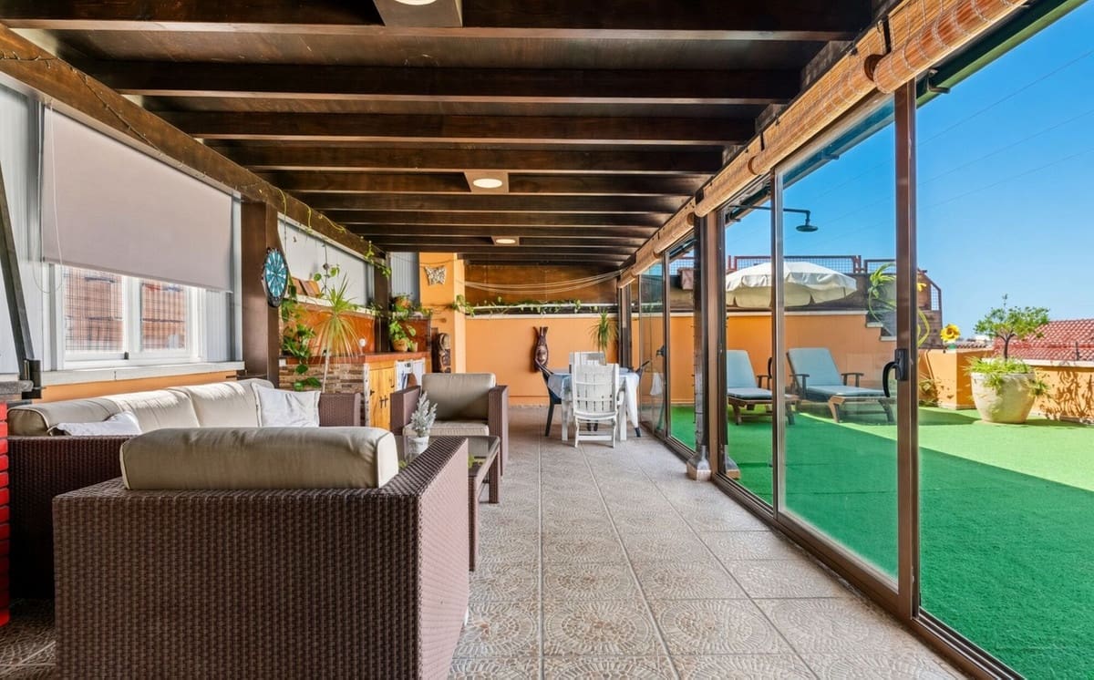 4 makuuhuone Huoneisto myytävänä paikassa Estepona mukana 
autotalli - 625 000 € (Ref: 10140412)