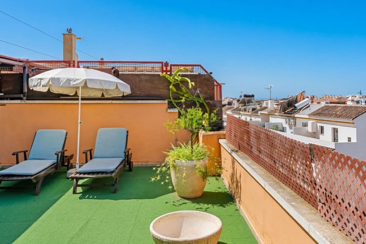 4 makuuhuone Huoneisto myytävänä paikassa Estepona mukana 
autotalli - 625 000 € (Ref: 10140412)