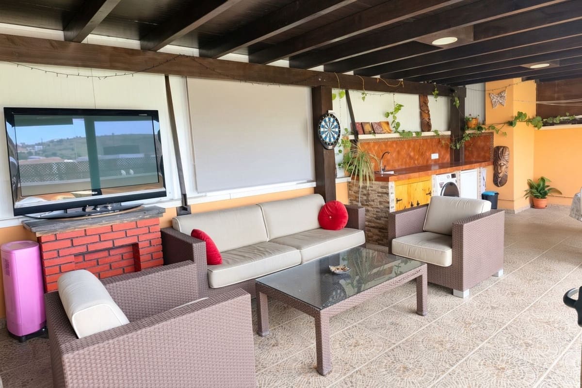 4 makuuhuone Huoneisto myytävänä paikassa Estepona mukana 
autotalli - 625 000 € (Ref: 10140412)