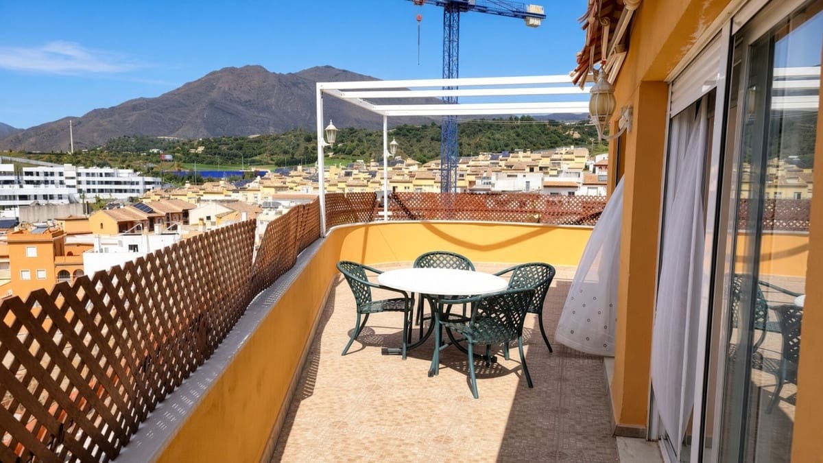 4 makuuhuone Huoneisto myytävänä paikassa Estepona mukana 
autotalli - 625 000 € (Ref: 10140412)