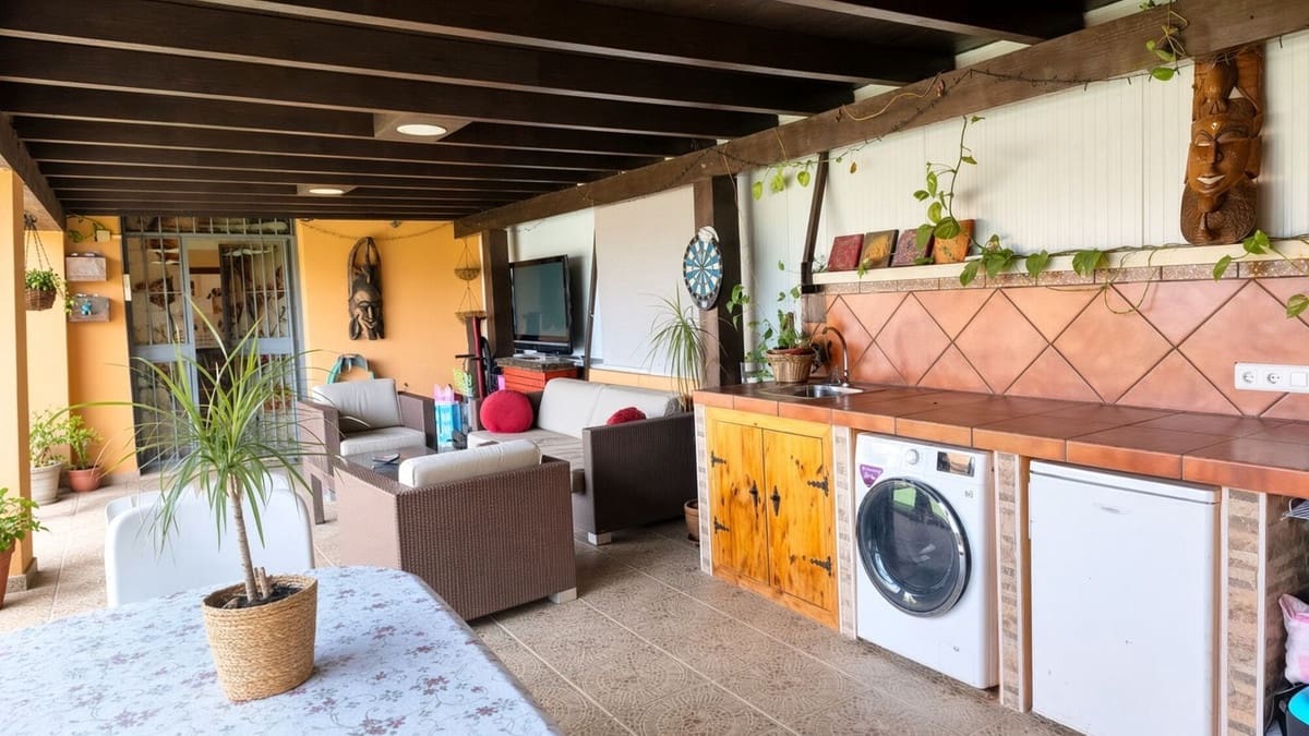 4 makuuhuone Huoneisto myytävänä paikassa Estepona mukana 
autotalli - 625 000 € (Ref: 10140412)