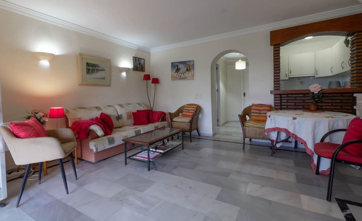 2 slaapkamer Appartement te koop in Calahonda met zwembad garage - € 265.000 (Ref: 10141610)