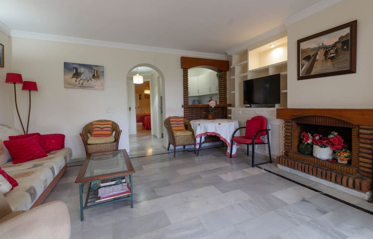2 slaapkamer Appartement te koop in Calahonda met zwembad garage - € 265.000 (Ref: 10141610)
