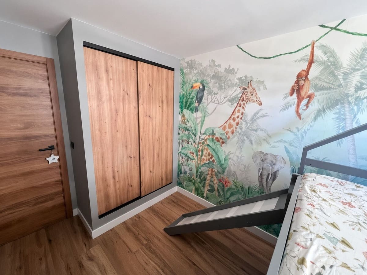 3 chambre Appartement à vendre à Estepona avec piscine - 330 000 € (Ref: 10141612)