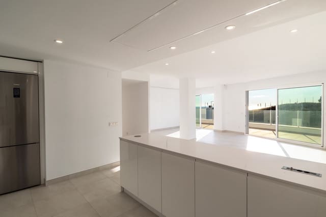 4 slaapkamer Appartement te koop in Los Monteros, Marbella met zwembad - € 749.000 (Ref: 10145633)