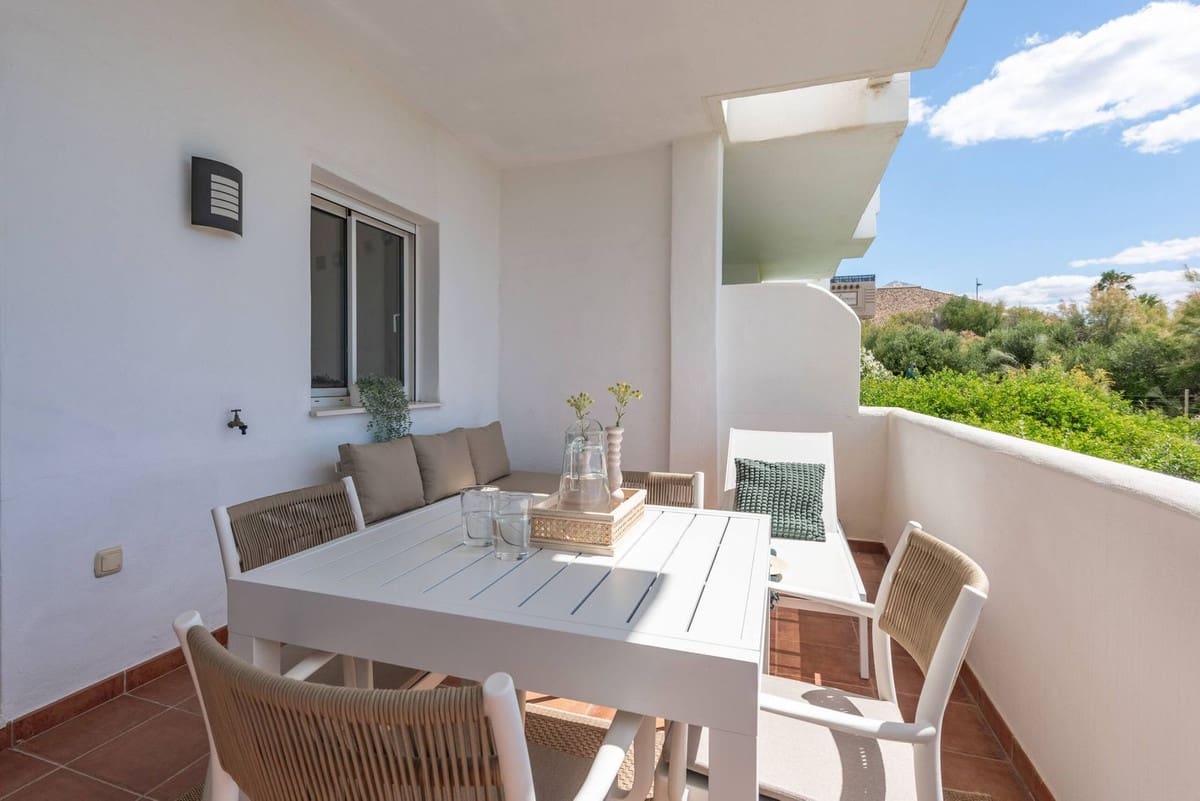 2 quarto Apartamento para venda em Estepona com piscina garagem - 285 000 € (Ref: 10147466)