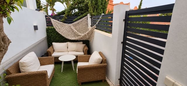 2 sovrum Hus till salu i La Reserva, Marbella med pool - 432 000 € (Ref: 10147467)