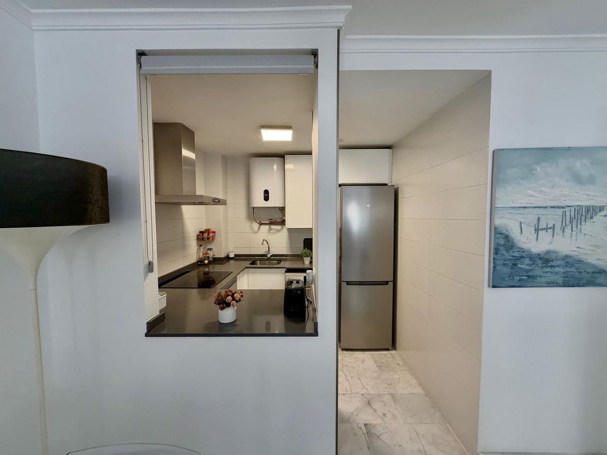 2 soveværelse Lejlighed til salg i Fuengirola med garage - € 319.000 (Ref: 10147470)