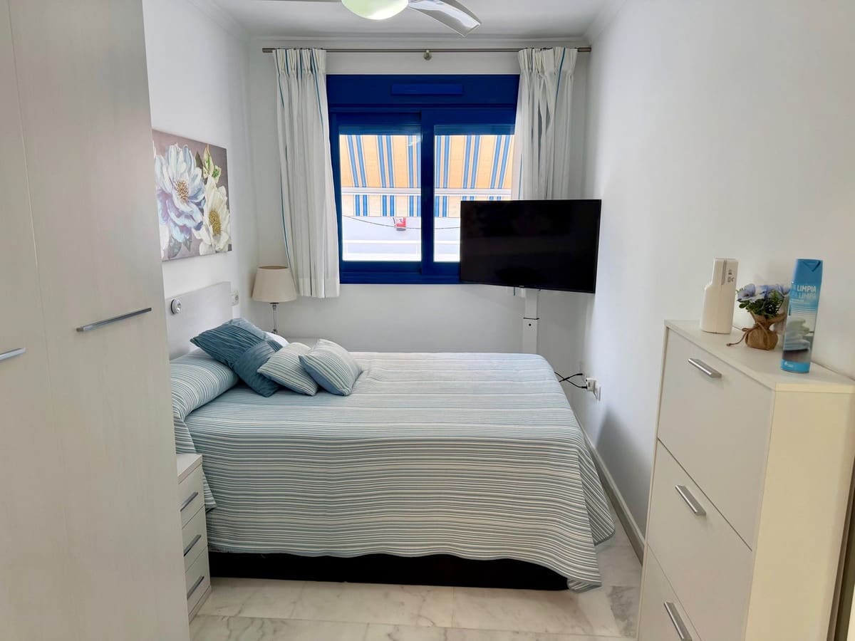 2 soveværelse Lejlighed til salg i Fuengirola med garage - € 319.000 (Ref: 10147470)