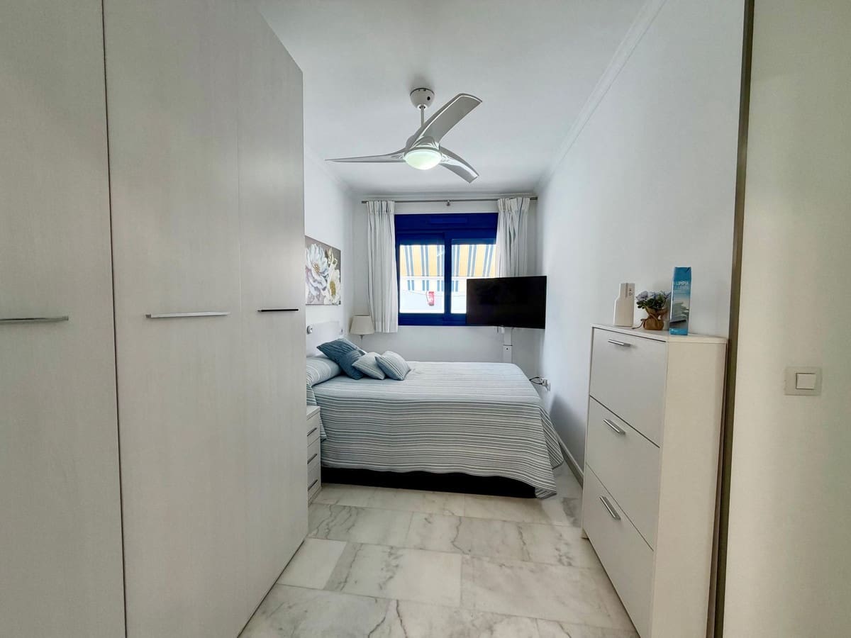 2 soveværelse Lejlighed til salg i Fuengirola med garage - € 319.000 (Ref: 10147470)