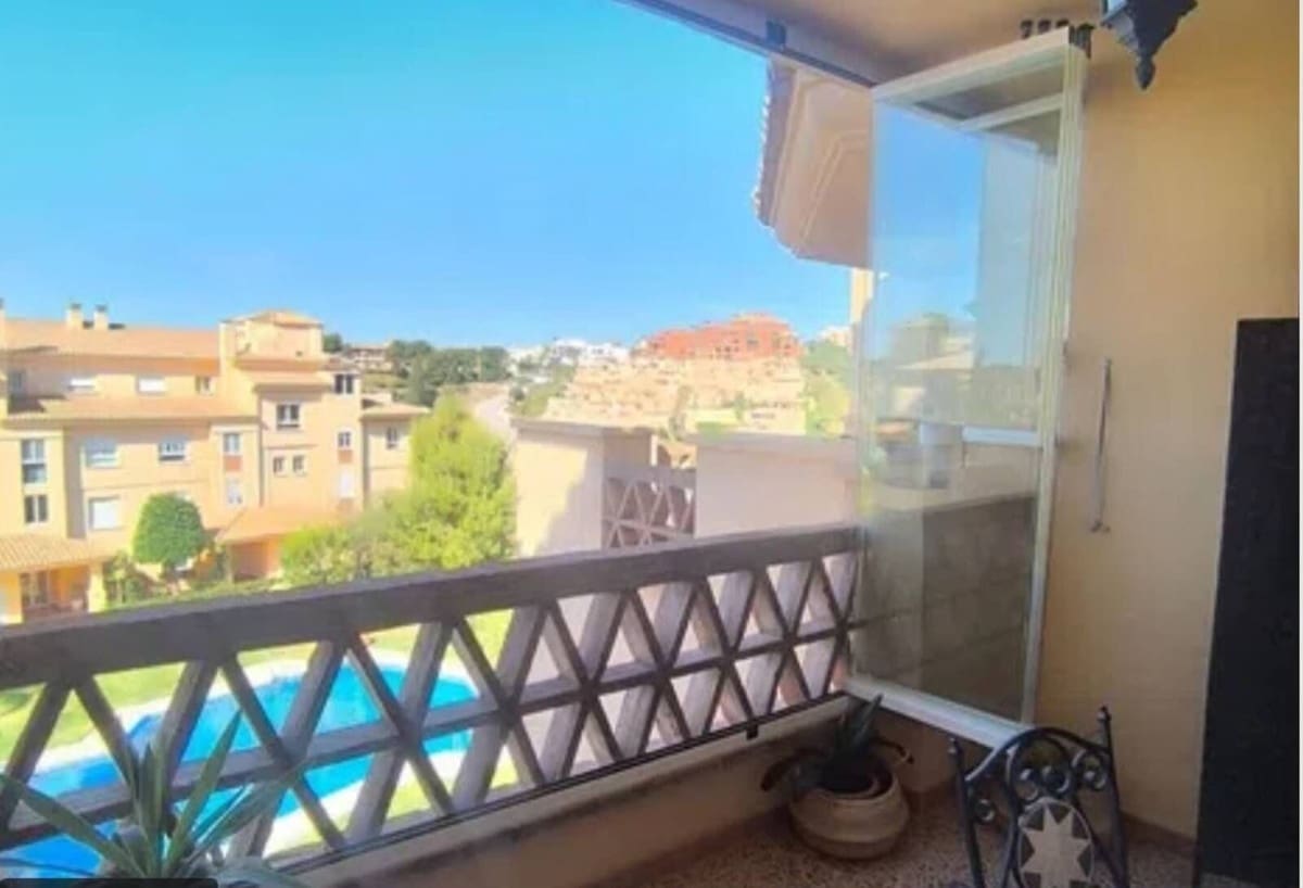 2 sypialnia Apartament na sprzedaż w Calahonda z basenem garażem - 330 000 € (Ref: 10147471)