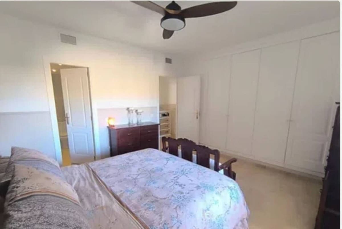 2 sypialnia Apartament na sprzedaż w Calahonda z basenem garażem - 330 000 € (Ref: 10147471)