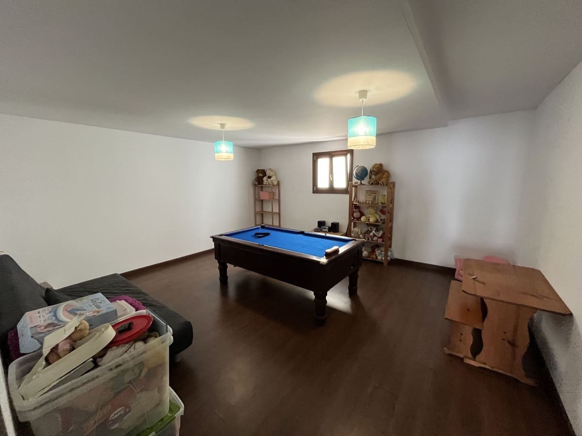 7 bedroom Villa for sale in Mijas Golf with pool garage - € 1,320,000 (Ref: 10148240)