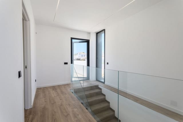 2 soverom Villa til salgs i Benalmádena med svømmebasseng - € 1 400 000 (Ref: 10148246)