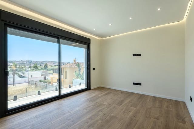 2 soverom Villa til salgs i Benalmádena med svømmebasseng - € 1 400 000 (Ref: 10148246)