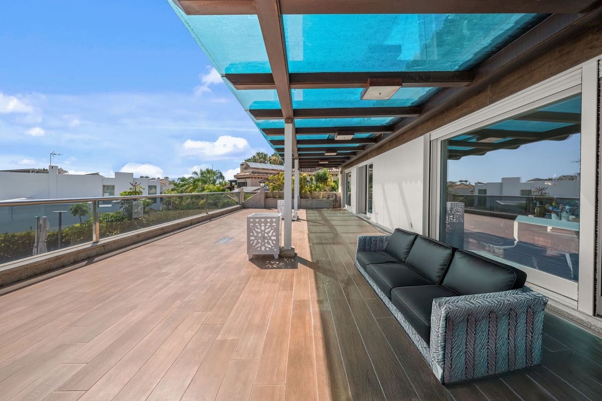 8 soverom Villa til salgs i Bahia de Marbella med svømmebasseng - € 9 500 000 (Ref: 10148250)
