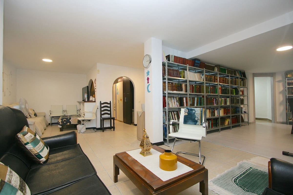 8 bedroom Villa for sale in Benalmadena with pool garage - € 1,790,000 (Ref: 10153692)