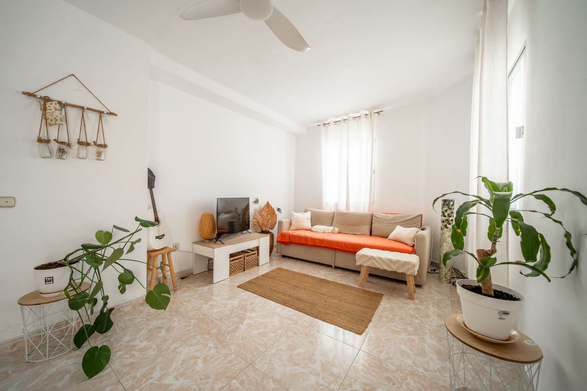 9 bedroom Villa for sale in Benalmadena with pool - € 830,000 (Ref: 10154137)
