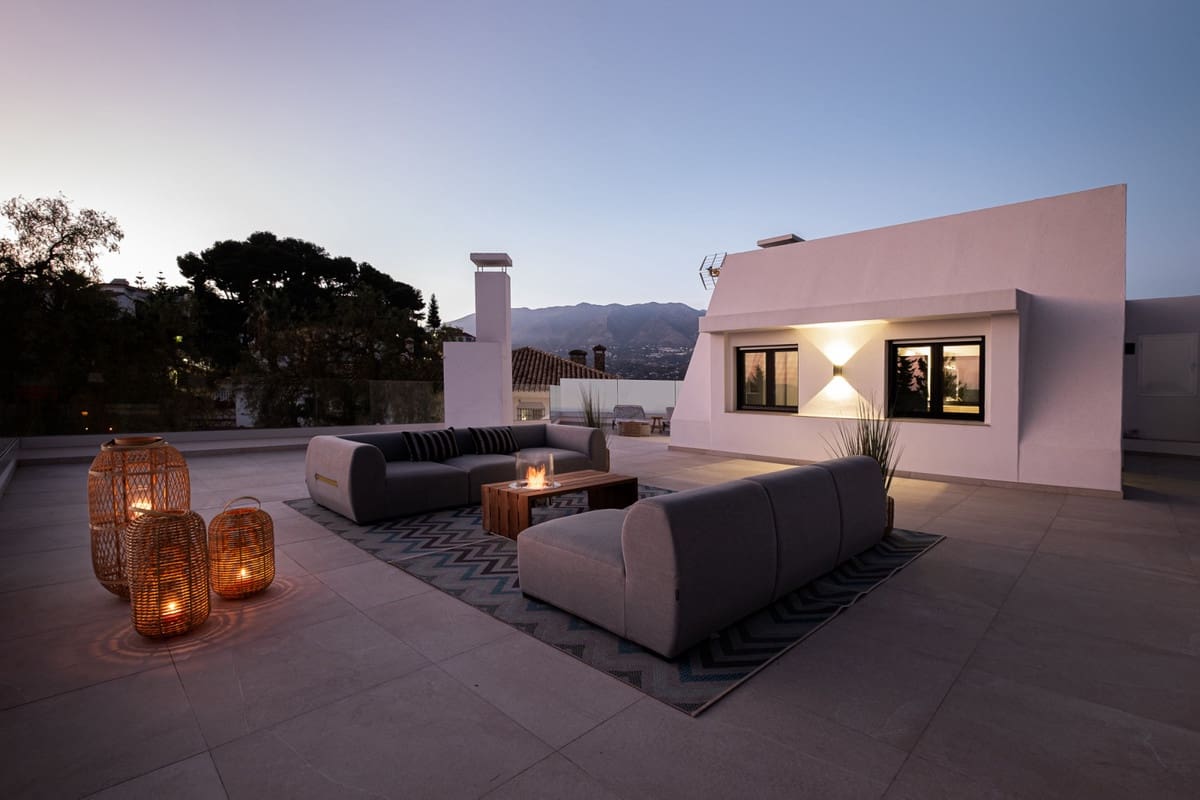 6 bedroom Villa for sale in Benalmadena with pool - € 2,995,000 (Ref: 10154138)