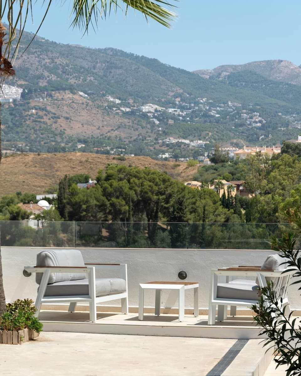 6 bedroom Villa for sale in Benalmadena with pool - € 2,995,000 (Ref: 10154138)