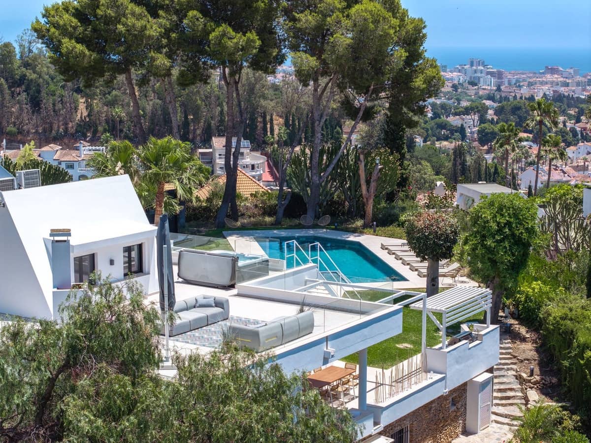 6 bedroom Villa for sale in Benalmadena with pool - € 2,995,000 (Ref: 10154138)