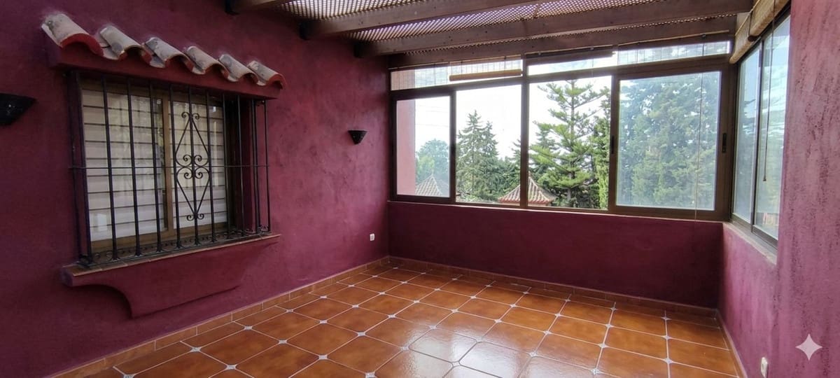 3 soveværelse Villa til salg i Rio Real med swimmingpool garage - € 1.600.000 (Ref: 10154141)