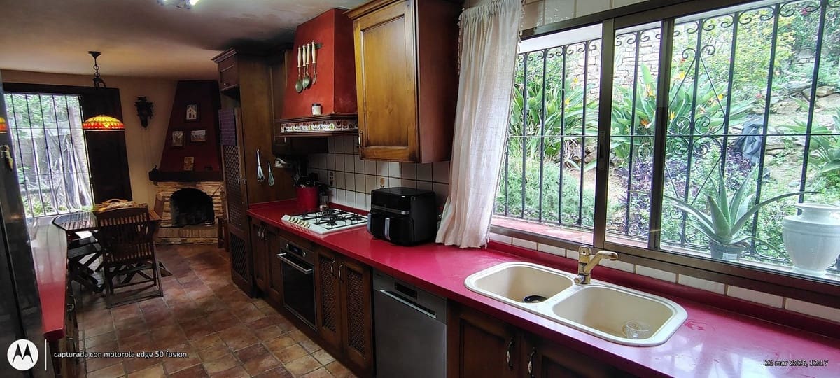 3 soveværelse Villa til salg i Rio Real med swimmingpool garage - € 1.600.000 (Ref: 10154141)