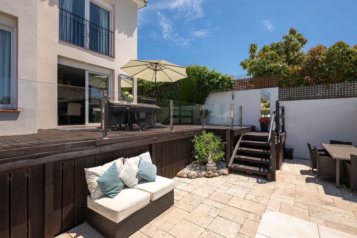 6 Zimmer Villa zu verkaufen in Rio Real mit Pool Garage - 1.795.000 € (Ref: 10154142)