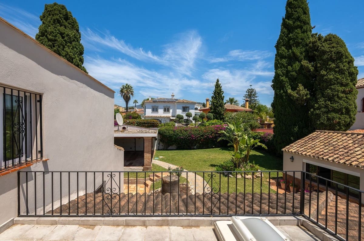 6 Zimmer Villa zu verkaufen in Rio Real mit Pool Garage - 1.795.000 € (Ref: 10154142)