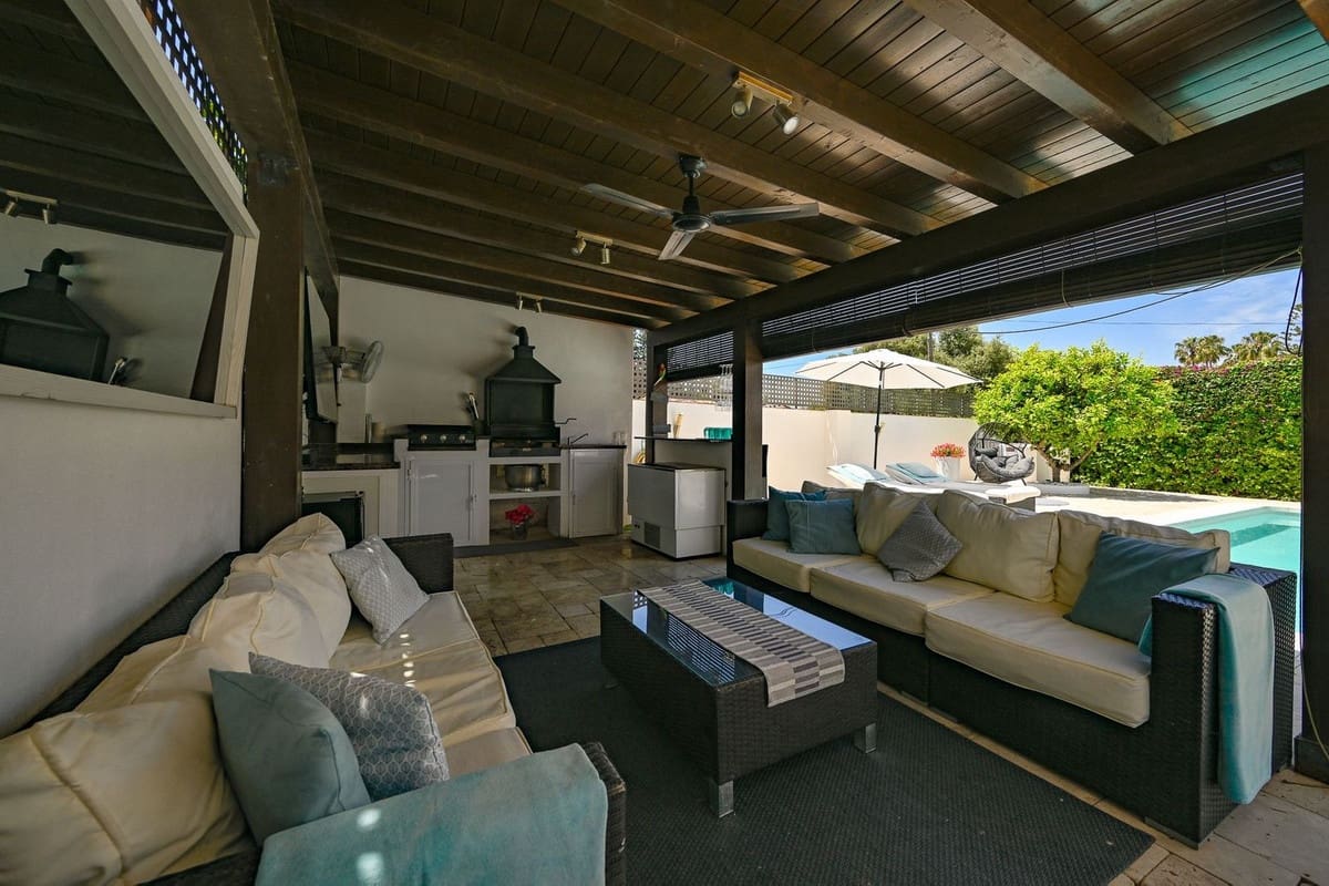6 Zimmer Villa zu verkaufen in Rio Real mit Pool Garage - 1.795.000 € (Ref: 10154142)