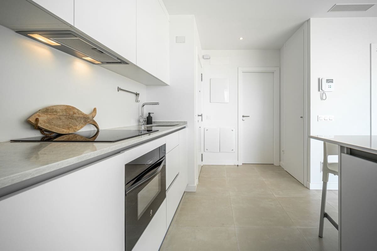 2 soverom Leilighet til salgs i Fuengirola med svømmebasseng garasje - € 425 000 (Ref: 10156835)