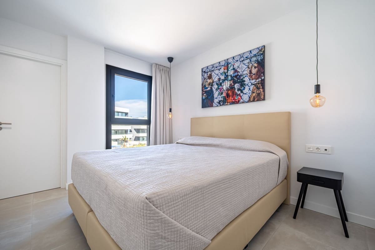 2 soverom Leilighet til salgs i Fuengirola med svømmebasseng garasje - € 425 000 (Ref: 10156835)