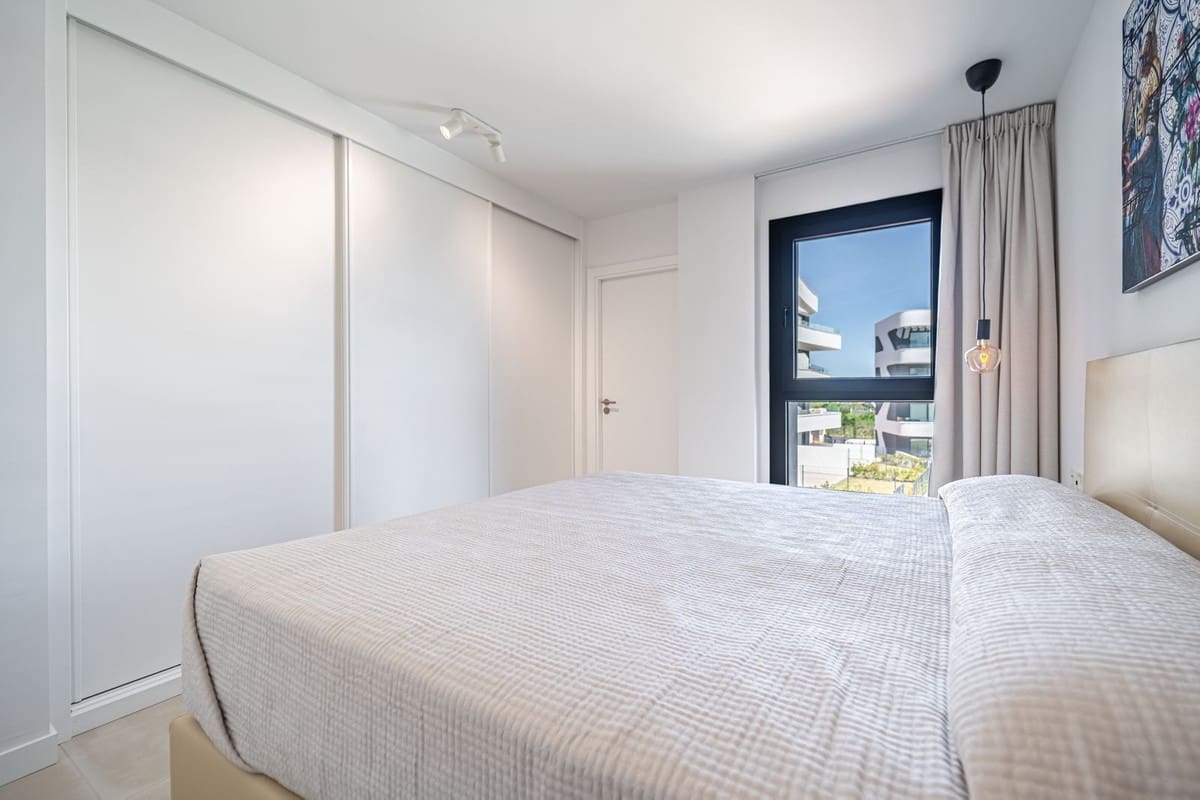 2 soverom Leilighet til salgs i Fuengirola med svømmebasseng garasje - € 425 000 (Ref: 10156835)