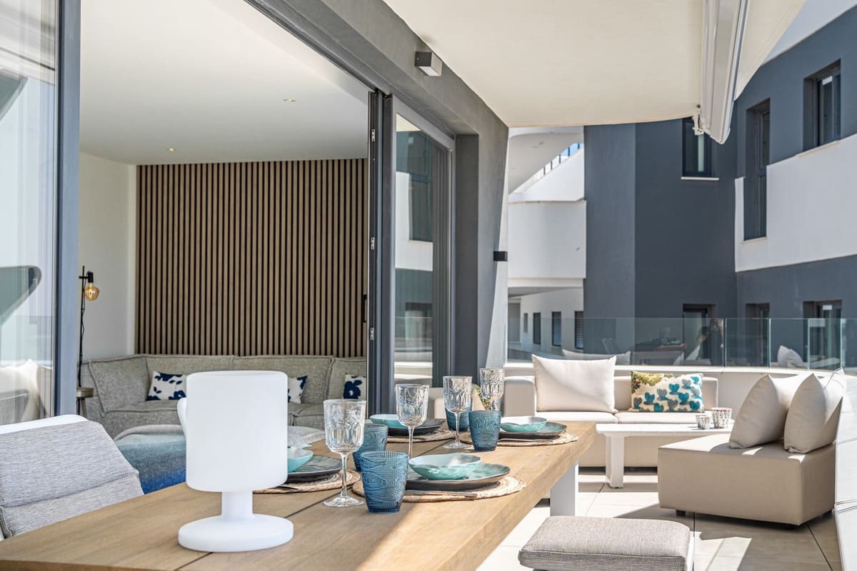 2 soverom Leilighet til salgs i Fuengirola med svømmebasseng garasje - € 425 000 (Ref: 10156835)