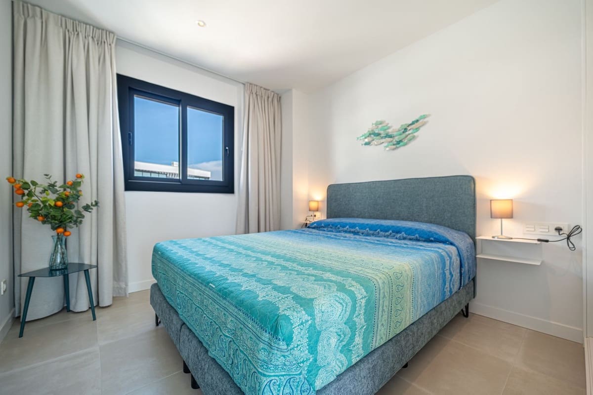 2 soverom Leilighet til salgs i Fuengirola med svømmebasseng garasje - € 425 000 (Ref: 10156835)