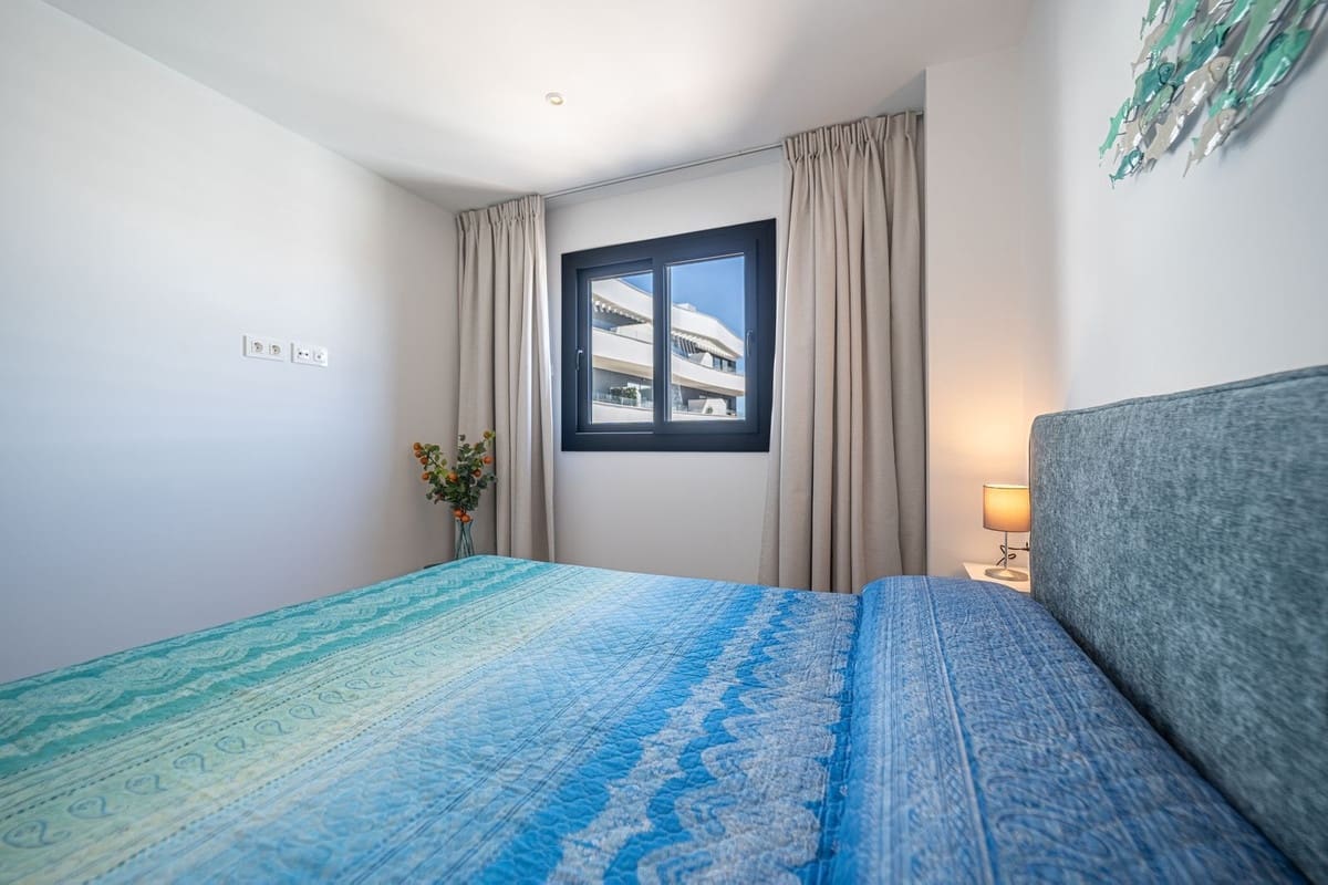 2 soverom Leilighet til salgs i Fuengirola med svømmebasseng garasje - € 425 000 (Ref: 10156835)
