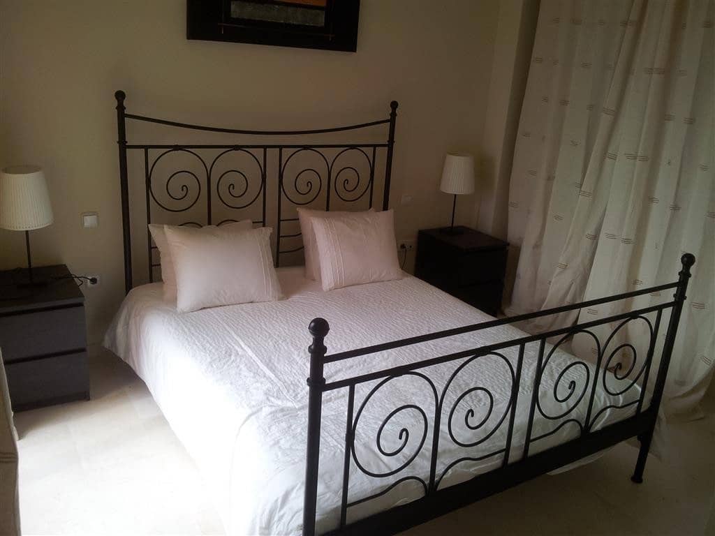 3 slaapkamer Appartement te koop in Bahia de Casares met zwembad garage - € 375.000 (Ref: 10156836)