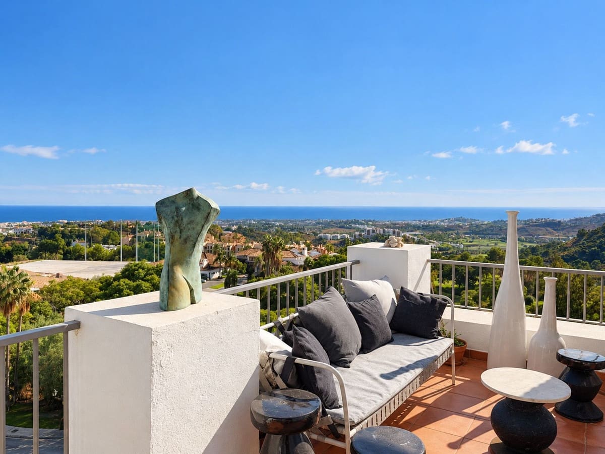 3 soveværelse Lejlighed til salg i Los Arqueros med swimmingpool garage - € 995.000 (Ref: 10160835)