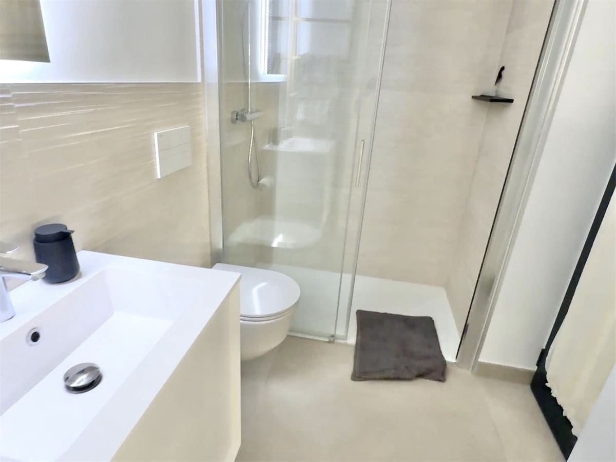 2 sypialnia Apartament na sprzedaż w Benalmadena Costa z basenem garażem - 989 950 € (Ref: 10160839)