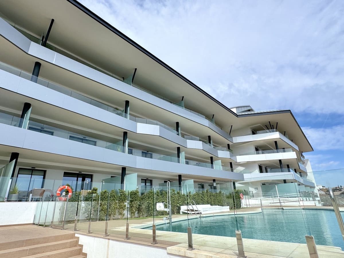 2 sypialnia Apartament na sprzedaż w Benalmadena Costa z basenem garażem - 989 950 € (Ref: 10160839)