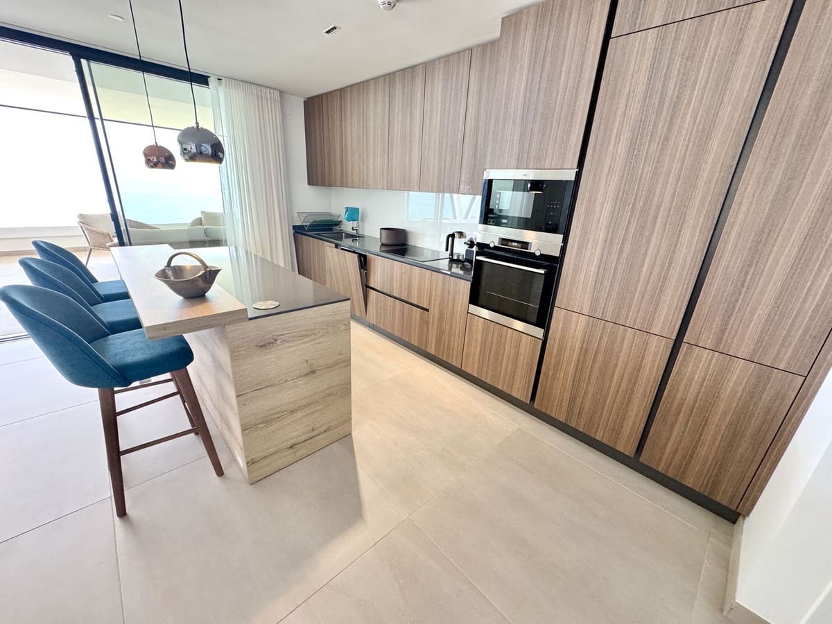 2 sypialnia Apartament na sprzedaż w Benalmadena Costa z basenem garażem - 989 950 € (Ref: 10160839)