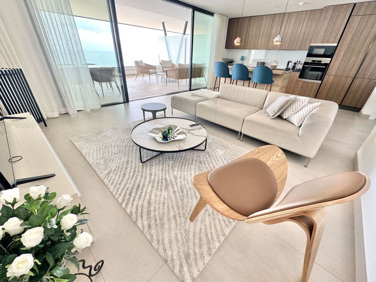 2 sypialnia Apartament na sprzedaż w Benalmadena Costa z basenem garażem - 989 950 € (Ref: 10160839)