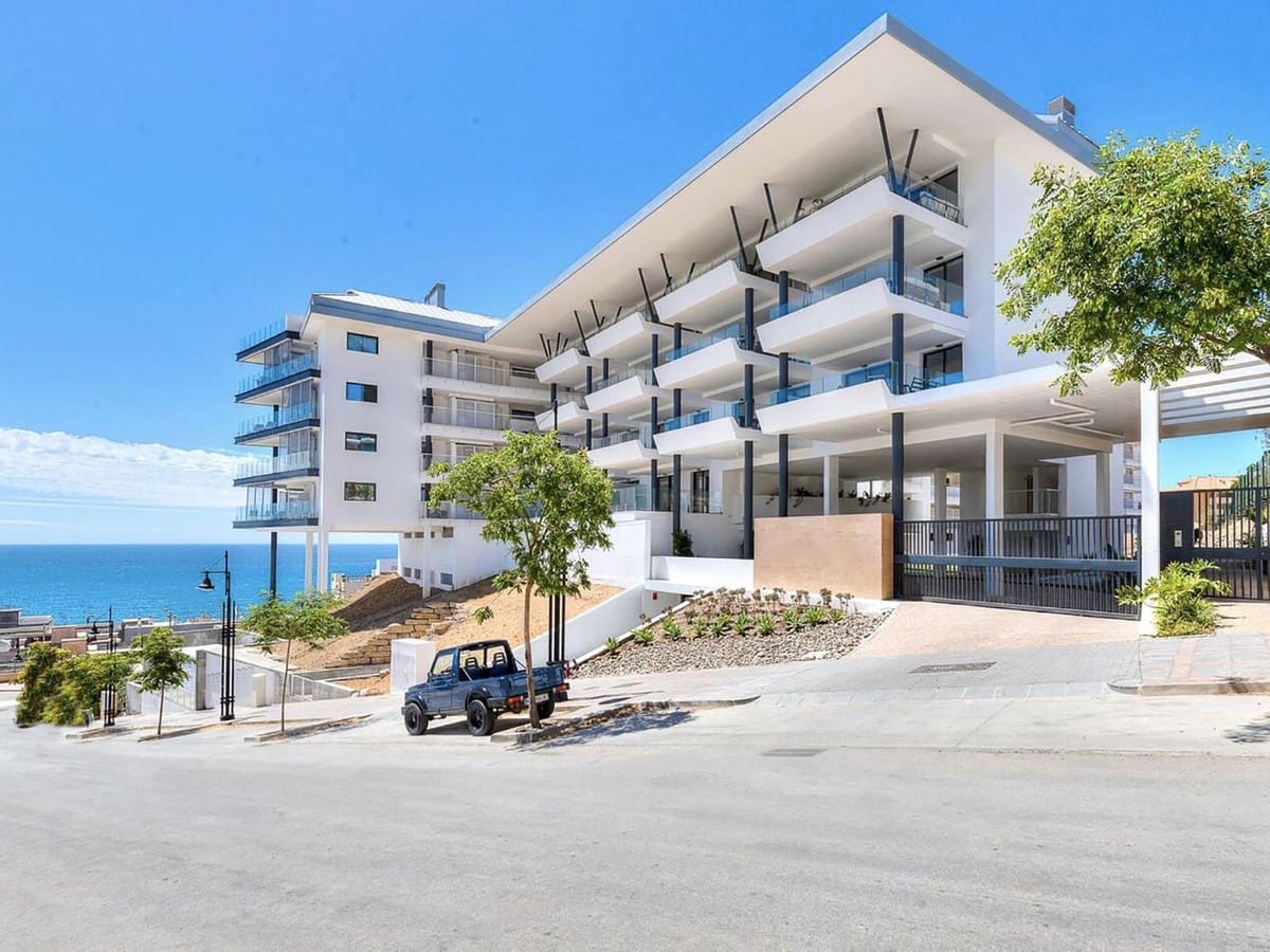 2 sypialnia Apartament na sprzedaż w Benalmadena Costa z basenem garażem - 989 950 € (Ref: 10160839)